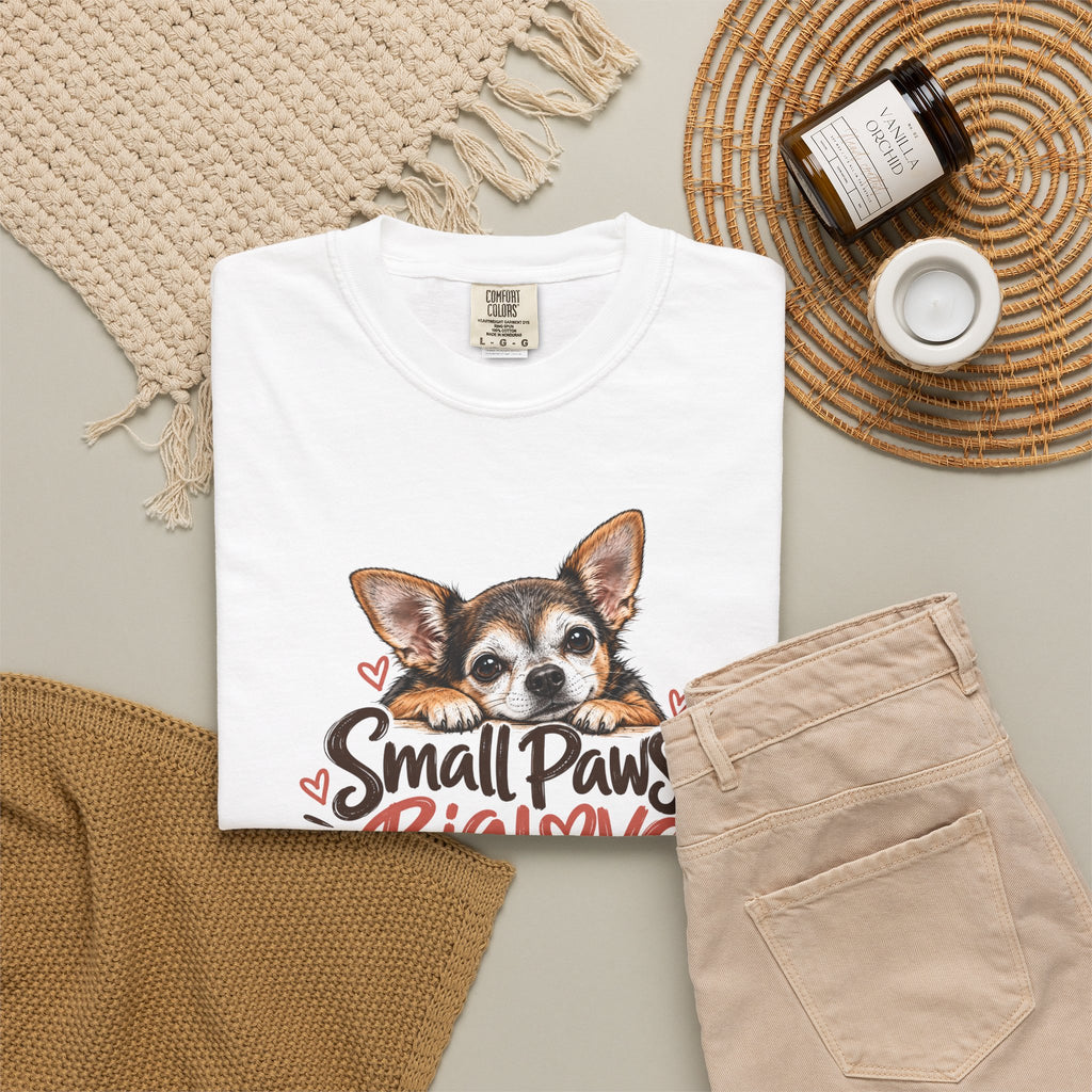 Small Paws. Big Love. | Senior Chihuahua Tee